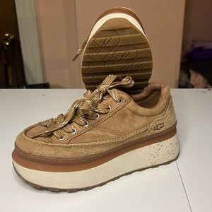 Ugg platform sneaker